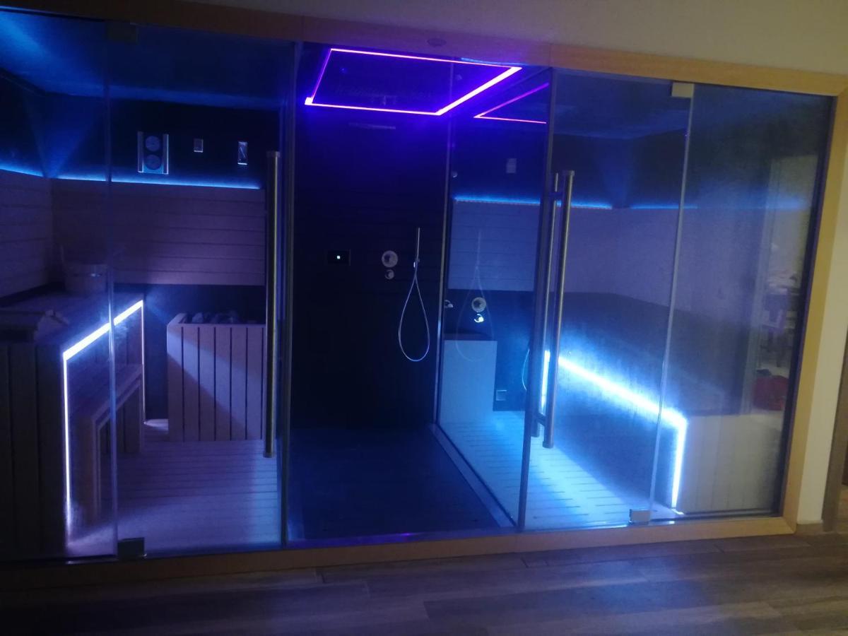 洛卡拉迪瓦赛瑞萨公寓 Treia 外观 照片
